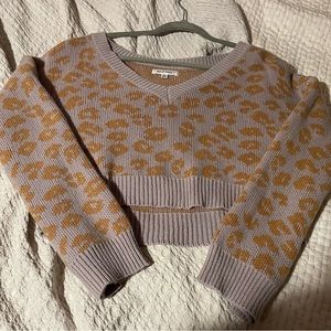 Wild honey cropped cheetah print sweater